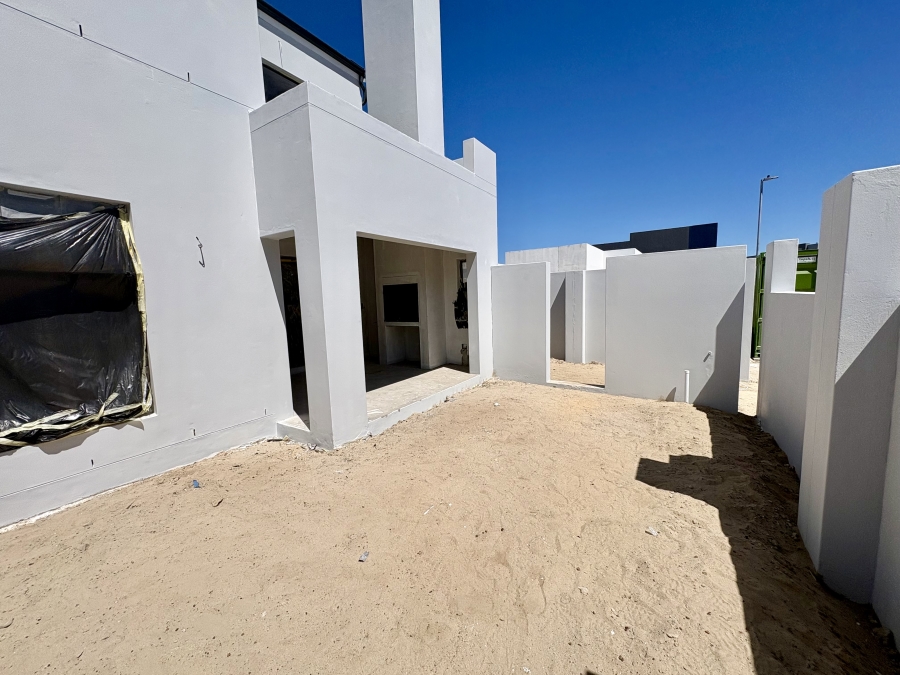 4 Bedroom Property for Sale in Sandown Western Cape